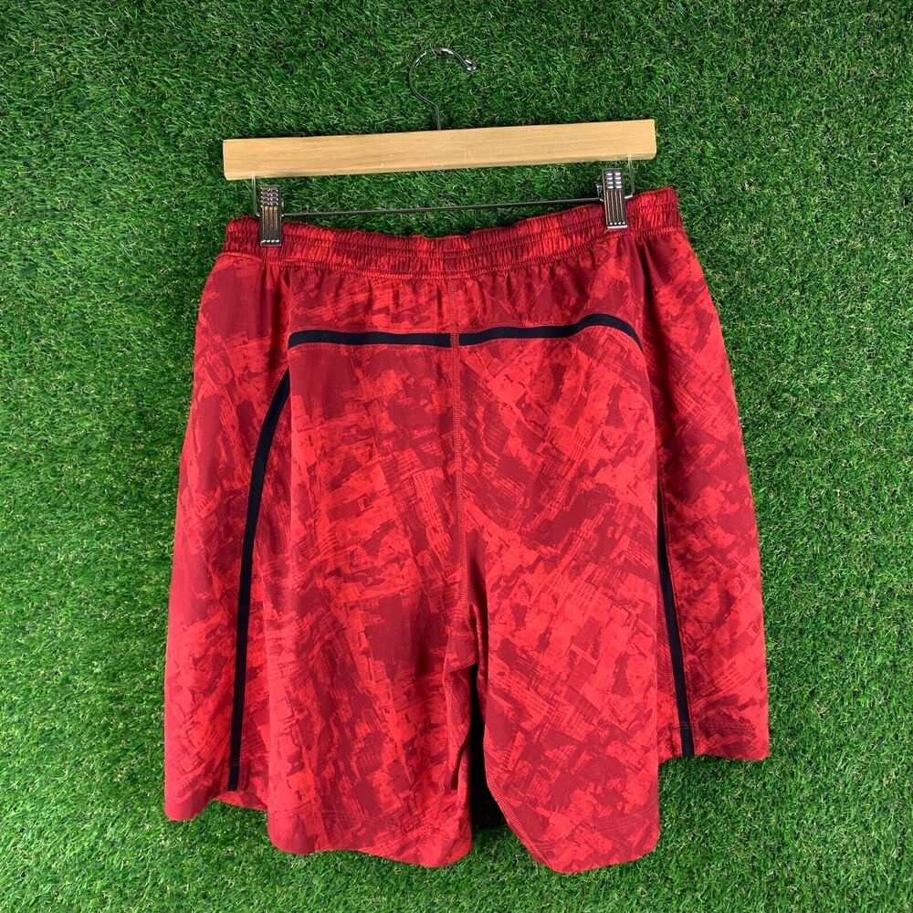 Lululemon Pace Breaker 9 Inch Shorts Mens L Red lined camo jungle - Picture 3 of 9